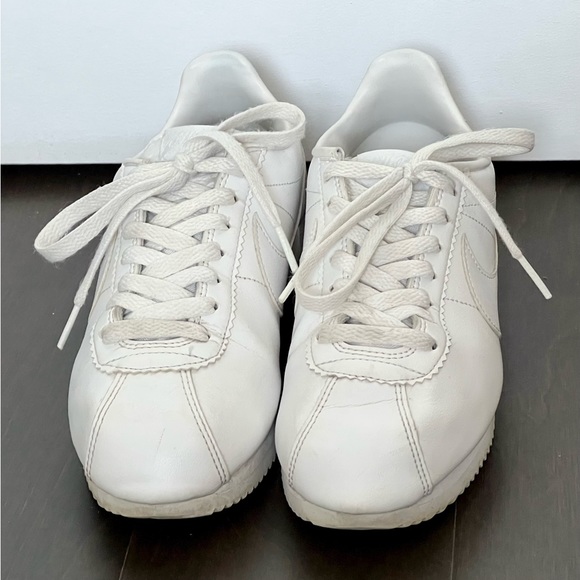 Nike Cortez All White EUC - Picture 3 of 7